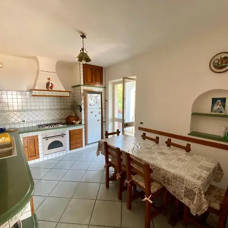 Le Residenze Di Dolores Apartment